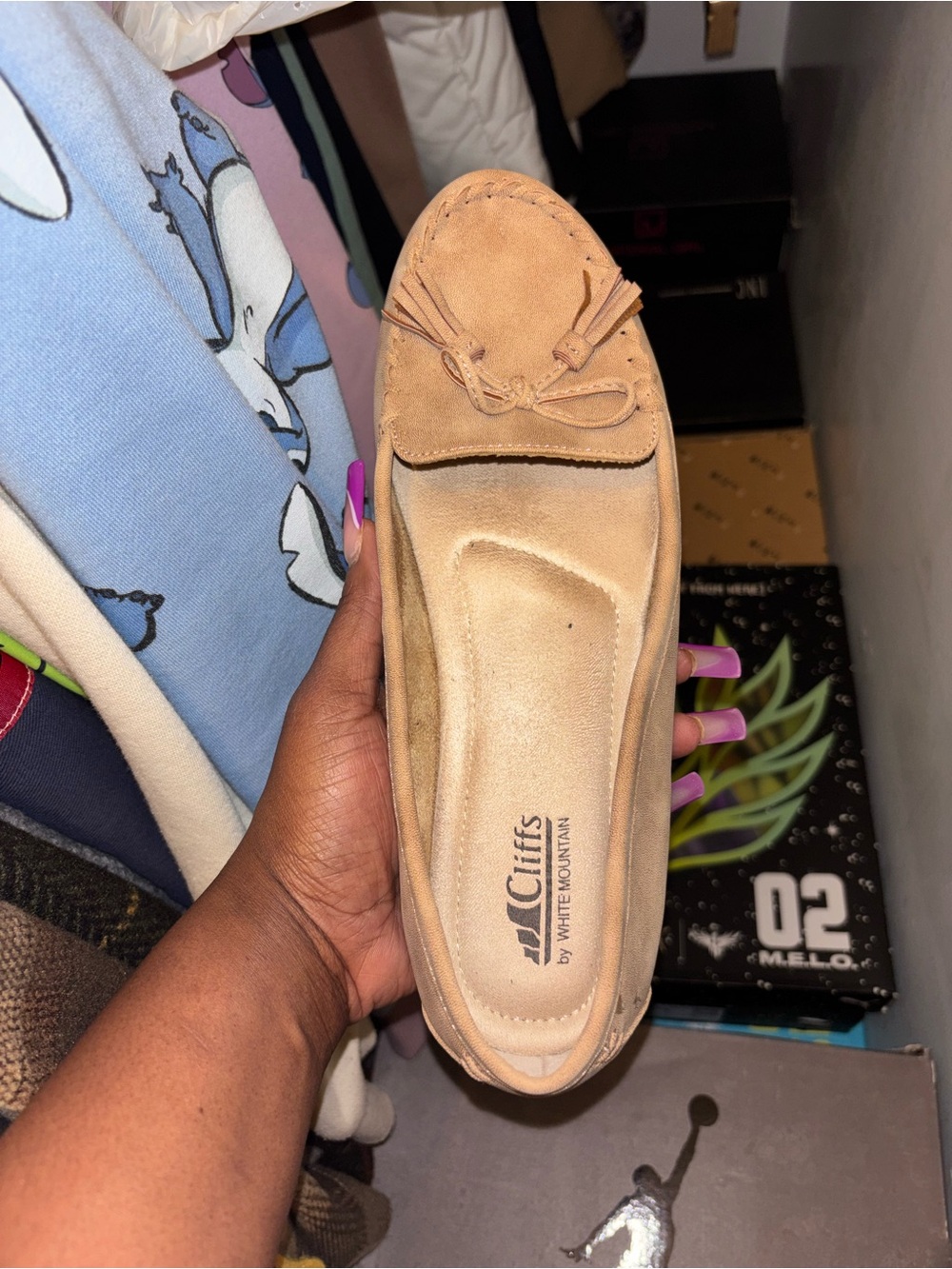 Cliffs by WHITE MOUNTAIN Tan Suede Tassel Moccasin